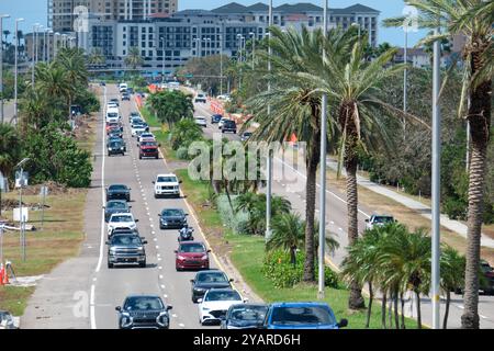 Clearwater, FL, USA - 6 Oct 2024 - The I60 Clearwater Memorial Causeway freeway into Clearwater Beach Stock Photo