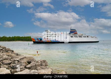 The ferry pulling in to South Baymouth, Manitoulin Island. Stock Photo