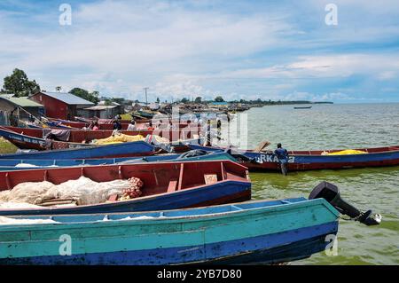 Fishing boats at Kasensero landing site in Lake Victoria - Uganda Stock Photo