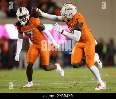 Virginia Tech defensive lineman Keyshawn Burgos (2) knells before an ...