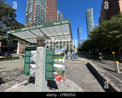 Urban bicycle path, Empire State Trail, Battery Park City, New York City, New York, USA Stock Photo