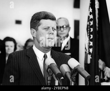 U.S. President John F. Kennedy delivering remarks at military reception in honor of recipients of Congressional Medal of Honor, South Portico, White House, Washington, D.C., USA, Abbie Rowe, White House Photographs, May 2, 1963 Stock Photo