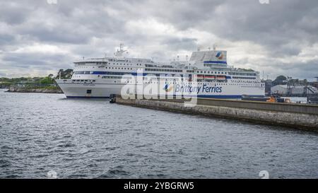 Plymouth, Devon, England, UK, May 25, 2022: Brittany Ferries Pont-Aven leaving Plymouth Harbour Stock Photo