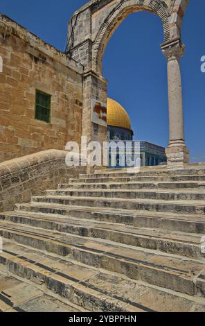 Axa Moschee Detail of the famous Al Aqsa mosque in Jerusalem Stock Photo - Alamy