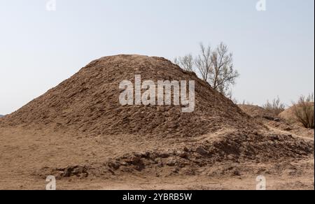 Nebka mounds. A type of sand dune found in the Lut Desert in Iran Stock Photo