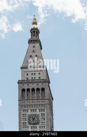 New York City, USA, June 25, 2018: Low angle view of Met Life Tower in Manhattan against blue sky a sunny day of summer. The Metropolitan Life Insuran Stock Photo