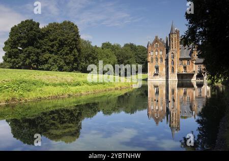 Wissekerke castle is a moated castle in the village Bazel in the Belgium province East Flanders Stock Photo