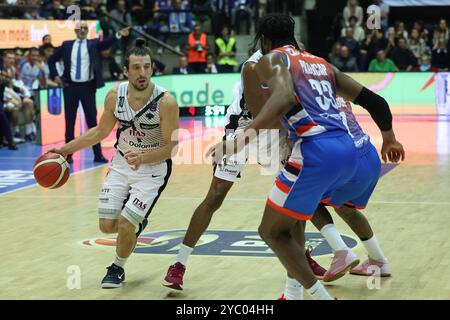 Treviso, Italy. 20th Oct, 2024. Trento's TOTO FORRAY in action during the match Nutribullet Treviso - Dolomiti Energia Trentino match of Regular Season Lega Basket Serie A 2024/2025 - Round 4 in Treviso(Italy), October 20, 2024 (Photo by S. Mazza/Ciamillo/LaPresse) Credit: LaPresse/Alamy Live News Stock Photo