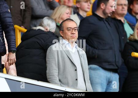 Wolverhampton, UK. 20th Aug, 2024. Wolves chairman Jeff Shi during the Premier League match between Wolverhampton Wanderers and Manchester City at Molineux, Wolverhampton on Sunday 20th October 2024. (Photo: Gustavo Pantano | MI News) Credit: MI News & Sport /Alamy Live News Stock Photo