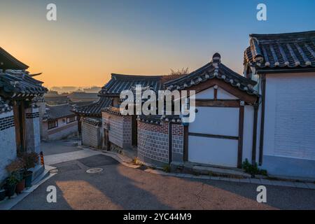 Seoul South Korea sunrise of Korean traditional house at Bukchon Hanok Village Stock Photo