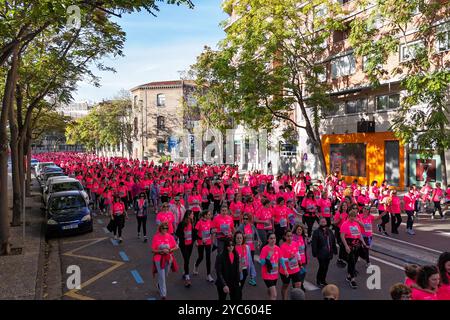 Aerial view of La Carrera de la Mujer in Zaragoza, Spain.    Zaragoza turns pink this Sunday in the Women's Race, with 14,000 race numbers sold out, a Stock Photo