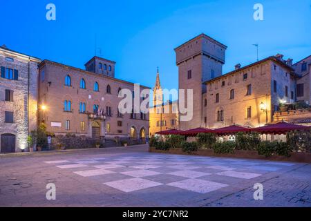 Piazza Roma, Castelvetro di Modena, Modena, Emilia-Romagna, Italy Stock Photo