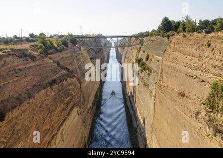 Corinth Canal through the narrow Isthmus of Corinth between the Gulf of Corinth in the Ionian Sea and the Saronic Gulf in the Aegean Sea, Corinth, Gre Stock Photo