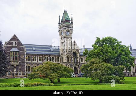 The blue-stone Clocktower or Registry Building of the University of Otago in Dunedin, New Zealand, Oceania Stock Photo