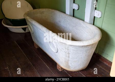 Maison Eureka, bathtub, marble, mocha, Indian Ocean, island, Mauritius, Africa, Badewanne, Marmor,  Moka, indischer Ozean, Insel, Afrika Stock Photo