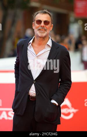 News - The 19th Rome Film Fest Red Carpet La Citta Macchina Alessandro Preziosi attends the Red Carpet of the movie La Citta Macchina during the 19th Rome Film Fest at Auditorium Parco Della Musica on October 22, 2024 in Rome, Italy. Rome Auditorium Parco della Musica Italy Copyright: xFabrizioxCorradettix/xLiveMediax LPN 1570670 Stock Photo