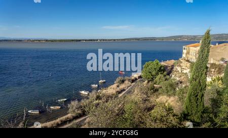 View over the Etang de l'Ayrolle in Bages. Located in the Narbonnaise en Mediterranee Regional Nature Park. Stock Photo