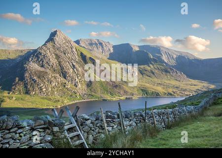 View over Lake Ogwen and Tryfan from a trail up to Pen yr Ole Wen. Stock Photo