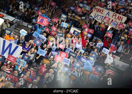 Madison, USA. 22nd Oct, 2024. Attendees cheer at a Democratic Party rally in support of Kamala Harris' campaign for president in Madison, WI on Tuesday, October 22nd 2024. (Photo by Cullen Granzen/Sipa USA) Credit: Sipa USA/Alamy Live News Stock Photo