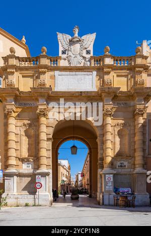 Porta Garibaldi gate, Marsala, Trapani, Sicily, Italy Stock Photo