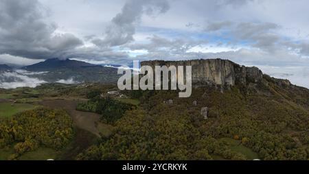 A drone view of the Pietra di Bismantova mesa and mountain landscape near Castelnovo 'ne Monti Stock Photo