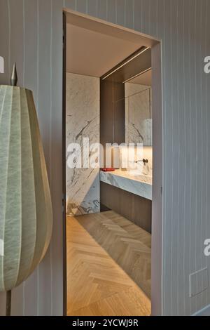 Contemporary bathroom in a residential apartment in Milano, Italy. Stock Photo