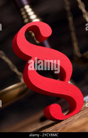 Paragraph sign, Mallet, Law, legal code of justice concept Stock Photo ...
