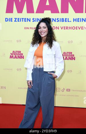 Amy Mußul bei der Premiere der Disney Serie 'Becoming Karl Lagerfeld ...