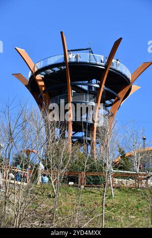 Anavista Smoky Mountain Observation Tower at Anakeesta Mountaintop Park in Gatlinburg, Tennessee Stock Photo