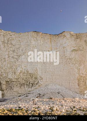 a large chalk cliff fall on the beach between Birling Gap and Beachy Head. One of two cliff collapses Stock Photo