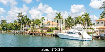 Miami, USA - September 11, 2019: Luxurious mansion in Miami Beach, florida, USA Stock Photo