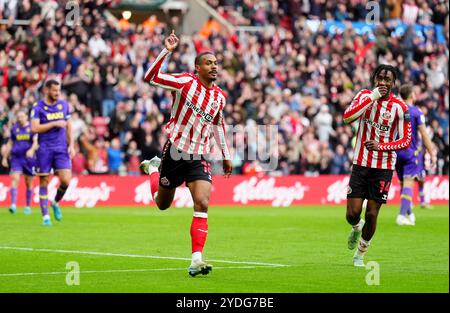 Sunderland's Wilson Isidor celebrates scoring his sides second goal of the game during the Sky Bet Championship match at the Stadium of Light, Sunderland. Picture date: Saturday October 26, 2024. Stock Photo