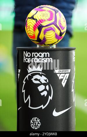 London, UK. 26th Oct, 2024. A detailed view of the match ball prior to the Premier League match Brentford vs Ipswich Town at The Gtech Community Stadium, London, United Kingdom, 26th October 2024 (Photo by Izzy Poles/News Images) in London, United Kingdom on 10/26/2024. (Photo by Izzy Poles/News Images/Sipa USA) Credit: Sipa USA/Alamy Live News Stock Photo