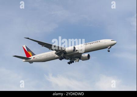 15.07.2023, Singapore, Republic of Singapore, Asia, A Philippine Airlines Philippines passenger aircraft of type Boeing 777-300ER with registration RP Stock Photo