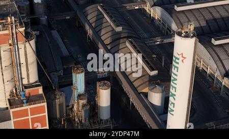 Heineken brewery factory alagoinhas, bahia, brazil - october 25, 2024: aerial view of the Heineken brewery factory in the city of Alagoinhas. ALAGOINHAS BAHIA BRAZIL Copyright: xJoaxSouzax 251024JOA065 Stock Photo