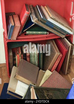 digital search and research of information on the web or internet search of information on the internet Stock Photo