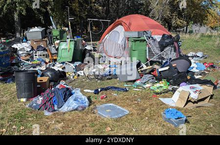 Montreal, Canada. 25th Oct, 2024. A tent, trash and belongings at a homeless encampment on Notre-Dame street in the east end of Montreal, Friday, Oct. 25, 2024. Credit: The Canadian Press/Ģ����ý Live News Stock Photo