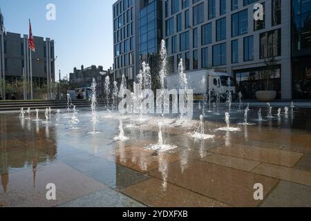 Fountains in front of Marischal College, Broad Street, Aberdeen, Scotland, UK Stock Photo