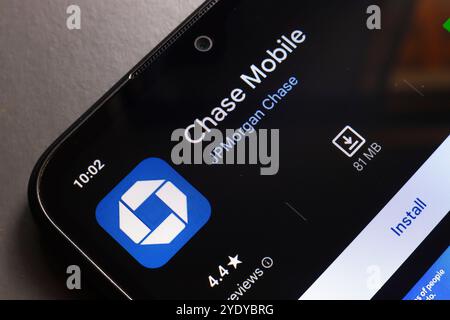 October 29, 2024, Portugal. In this photo illustration, the Chase Mobile app logo is displayed on a smartphone screen Stock Photo