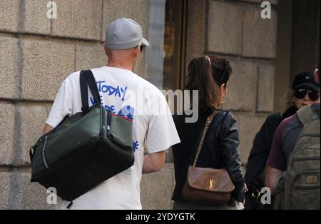 Milan, 28-10-2024 Zinedine Zidane caught walking downtown shopping with his wife Veronique. Stock Photo