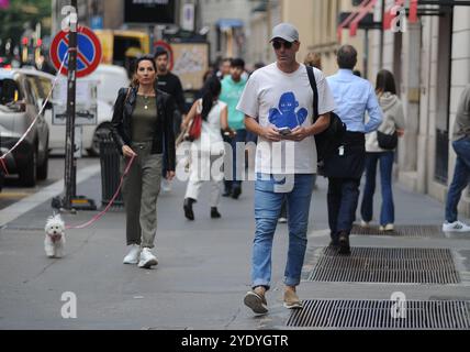 Milan, 28-10-2024 Zinedine Zidane caught walking downtown shopping with his wife Veronique. Stock Photo