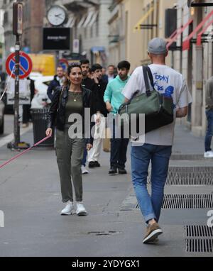 Milan, 28-10-2024 Zinedine Zidane caught walking downtown shopping with his wife Veronique. Stock Photo