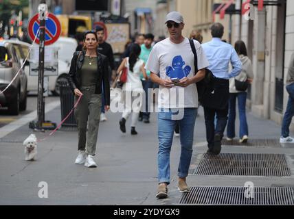 Milan, 28-10-2024 Zinedine Zidane caught walking downtown shopping with his wife Veronique. Stock Photo