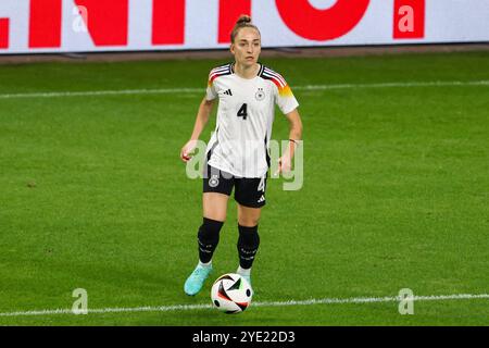 28 October 2024, North Rhine-Westphalia, Duisburg: Soccer, Women: International matches, Germany - Australia, Schauinsland-Reisen-Arena, Sophia Kleinherne (Germany) Photo: Christoph Reichwein/dpa Stock Photo