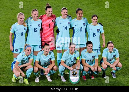 Duisburg, Germany. 28th Oct, 2024. Soccer, Women: International matches, Germany - Australia, Schauinsland-Reisen-Arena, the Australian women's national team lines up before the match. Credit: Christoph Reichwein/dpa/Alamy Live News Stock Photo