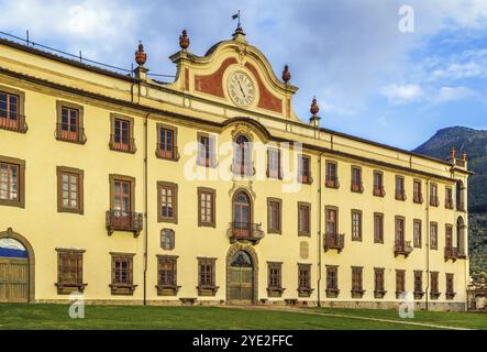 Pisa Charterhouse (Certosa di Pisa), is a former Carthusian monastery, located in the comune of Calci, some 10 km outside Pisa, Tuscany, Italy, Europe Stock Photo