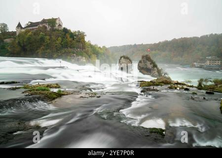 Neuhausen Am Rheinfall, Schaffhausen, SWITZERLAND. 29th Oct, 2024. The beautiful Swiss Rhine Falls seen during the fall time. (Credit Image: © Andreas Stroh/ZUMA Press Wire) EDITORIAL USAGE ONLY! Not for Commercial USAGE! Stock Photo