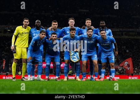 Milan, Italy. 29 October 2024. Players of SSC Napoli pose for a team photo prior to the Serie A football match between AC Milan and SSC Napoli. Credit: Nicolò Campo/Alamy Live News Stock Photo