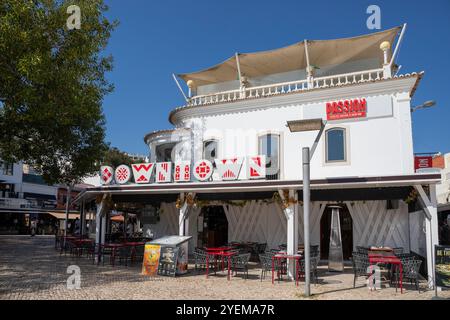 Portugal, Algarve Region, Albufeira, 'Downtown' Restaurant and 'Passion' Cocktail and Sushi Bar on Largo Engenheiro Duarte Pacheco Stock Photo