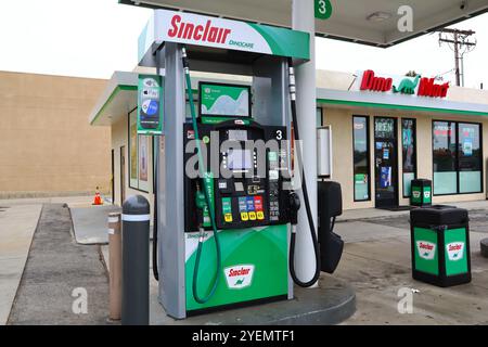 Sinclair Gas Station, owned by HF Sinclair Corporation Stock Photo - Alamy